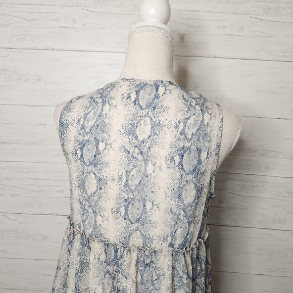 Altar'd State Size XS Blue &‎ White Snakeskin Print Dress - Picture 10 of 11